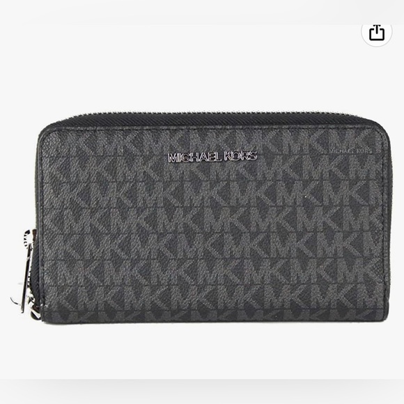 Michael Kors Handbags - NWT💞New Micheal Kors Wallet